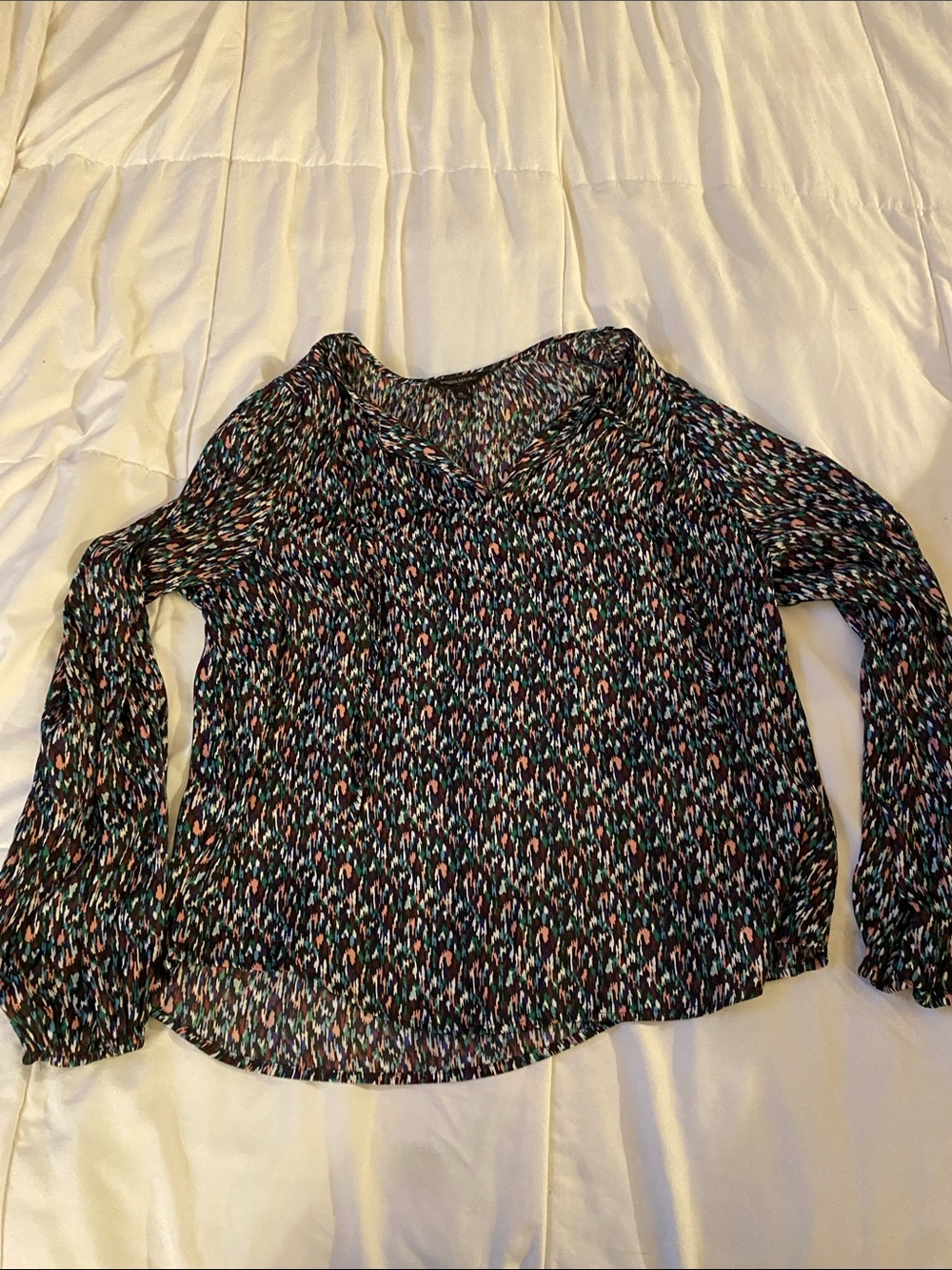 Banana Republic Black Multi Printed V-Neck Long Sleeve Blouse